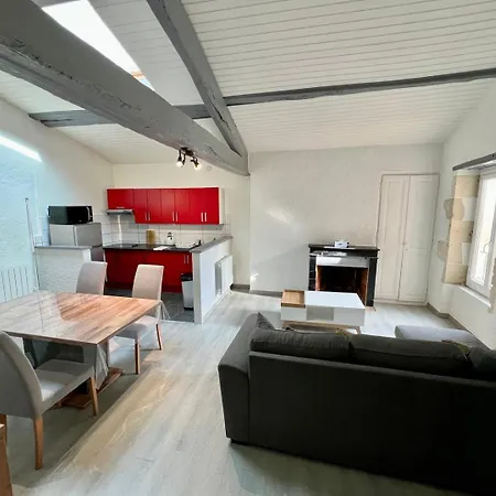 L 'echappee Du Clain Apartment